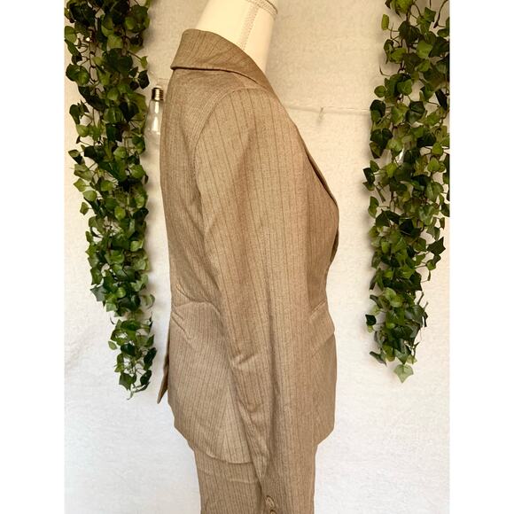 New York & Company Stretch Vintage Brown Suit Set Women's Size 2 - Picture 3 of 12